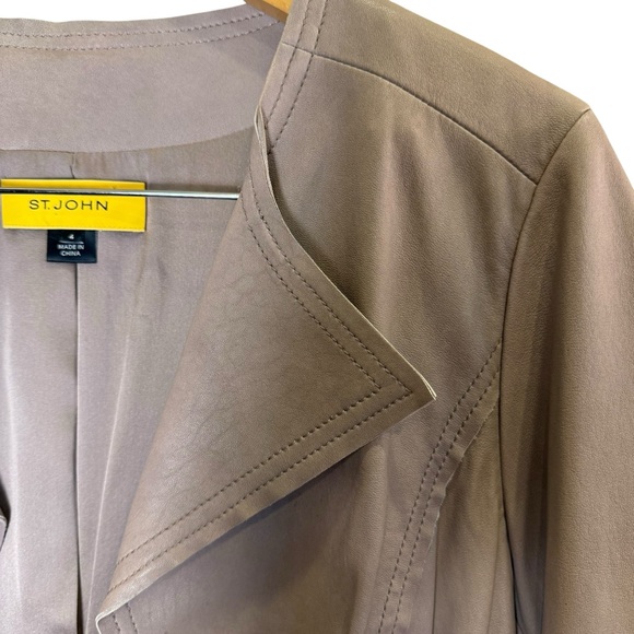 St. John Women's Taupe Lightweight Leather Jacket sz 4 - Picture 9 of 16